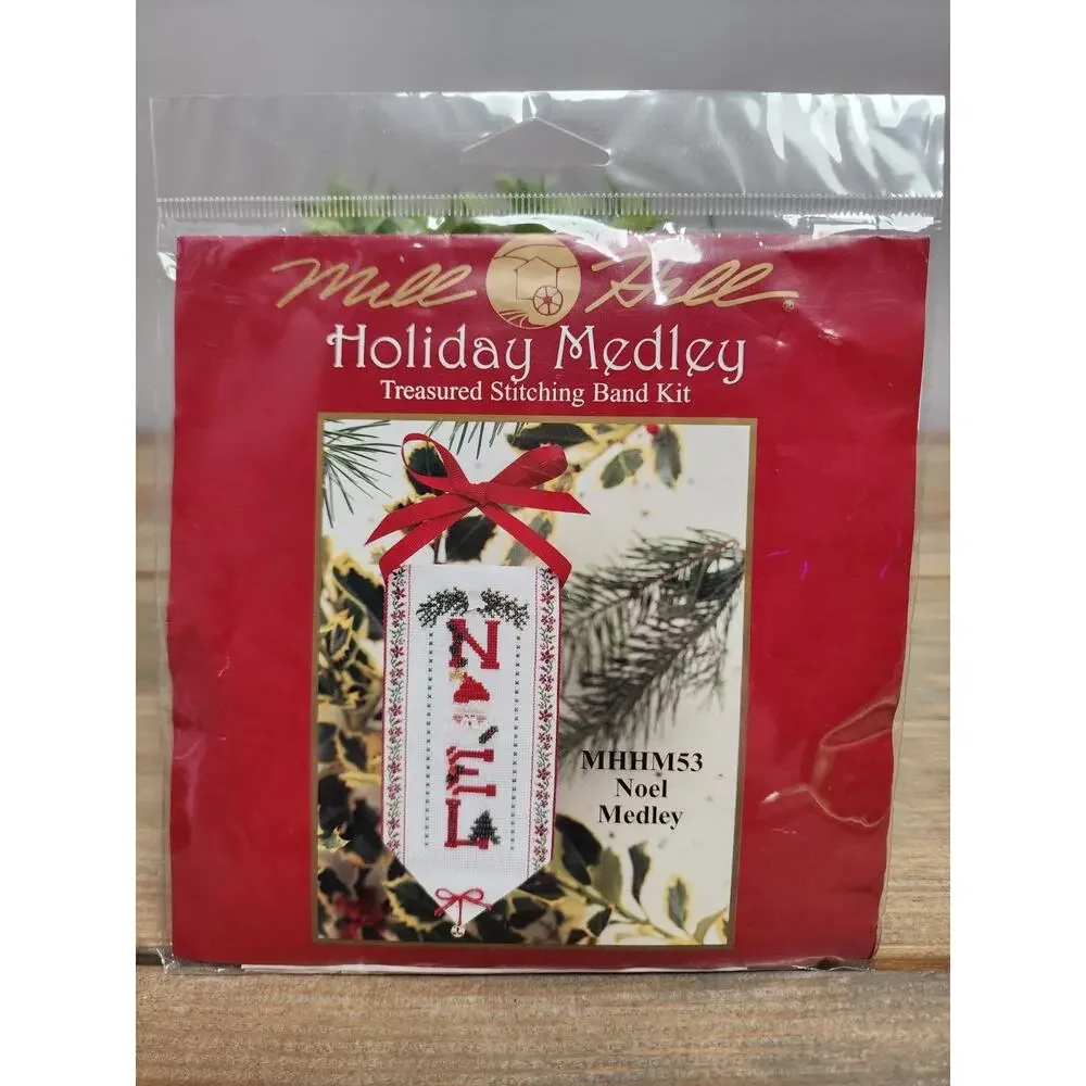 Vtg 2002 Mill Hill Holiday Medley Treasured Stitch Band Kit: NOEL MEDLEY MHHM53